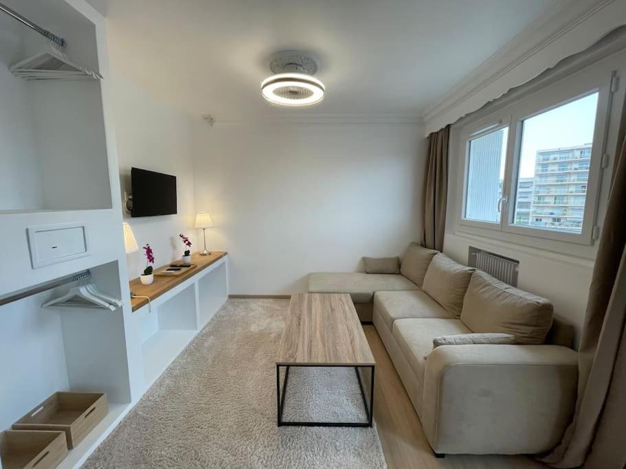Des Pins Apartment Antibes