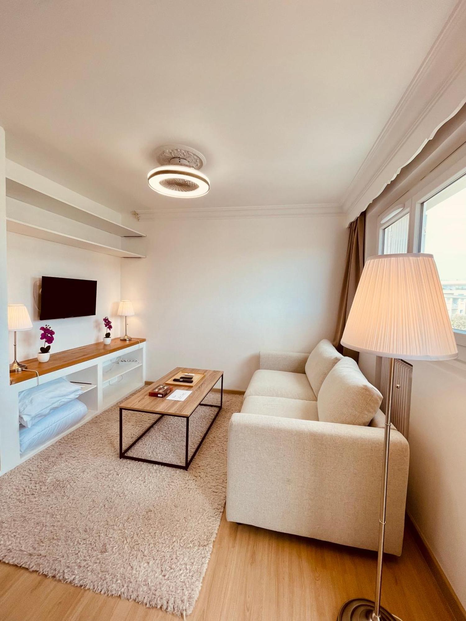 Des Pins Appartement Antibes